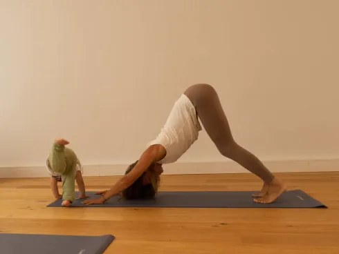 mama & baby yoga